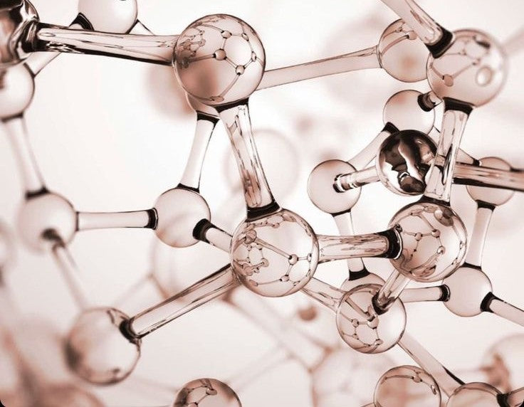 Skincare Ingredients You Should and Shouldn’t Mix